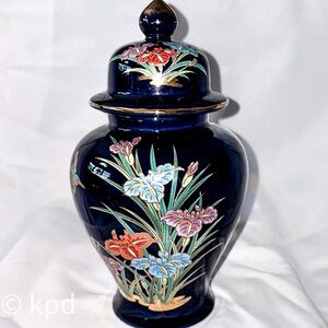 Toyo Japan Gosu Iris Ginger Jar – Cobalt Blue